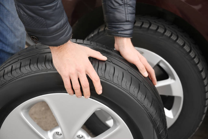 How To Replace A Tyre Quik Car Buyers